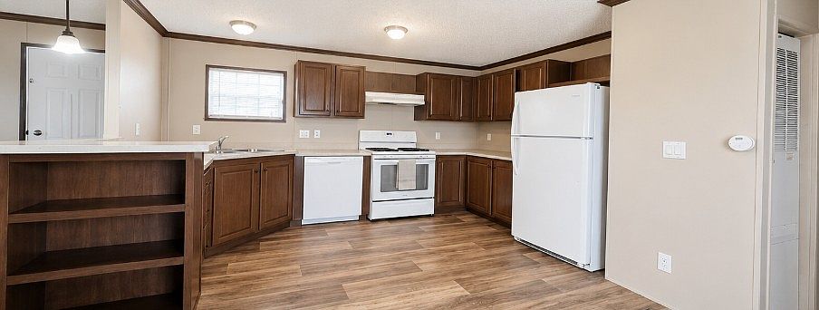 Kitchen (open)