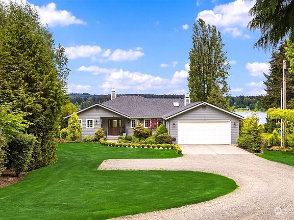 2nd image of 5027 NE Waterview Way