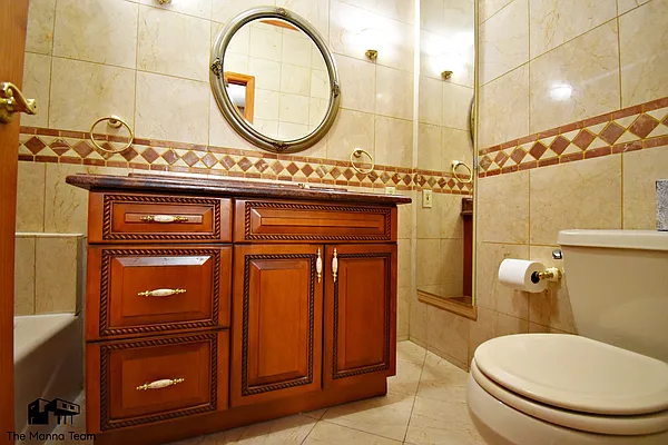 Rented by Compass | media 7