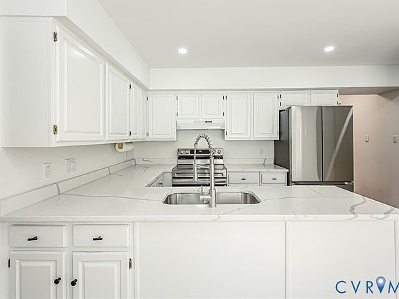 5th image of 4006 Bush Lake Pl