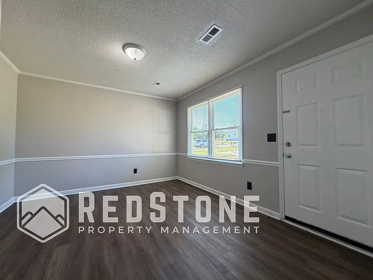 327 E Parker St #B — Photo 1