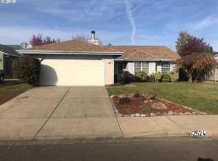 2524 Cubit St, Eugene, OR 97402