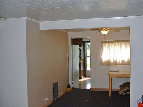 4th image of 3706 W Hood Ave