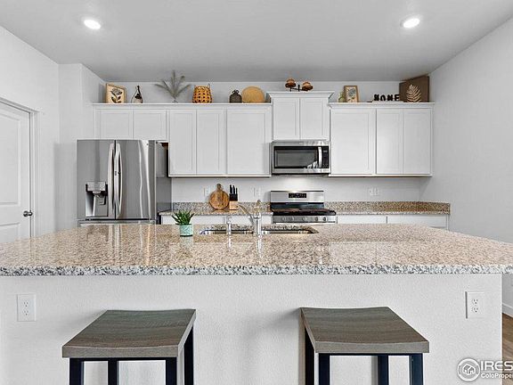 5th image of 6599 Coralbell St