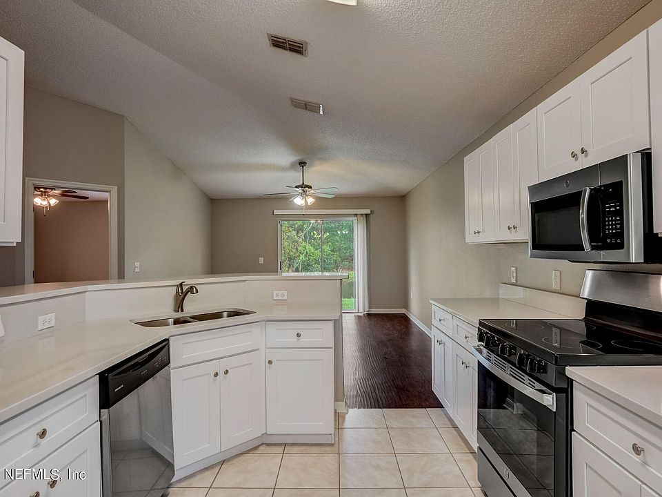 1st image of 7360 OVERLAND PARK Boulevard