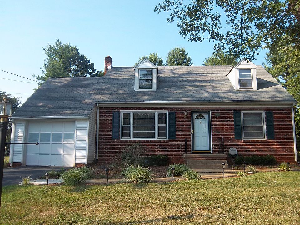 1st image of 1002 Dandridge Dr