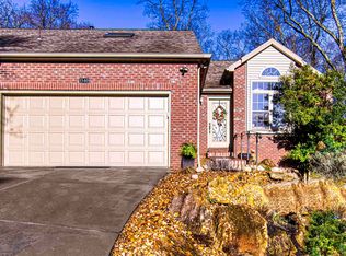 1540 Village Ct, Evansville, IN 47725