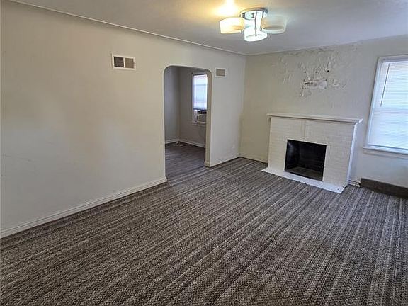 3rd image of 213 Henquin Dr