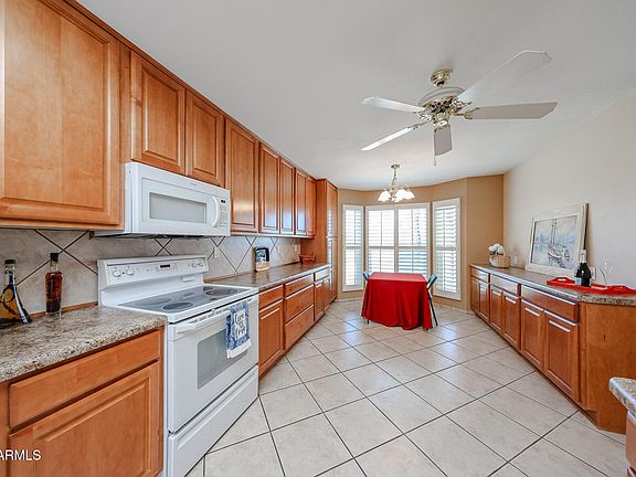 4th image of 11009 W JACARANDA Drive