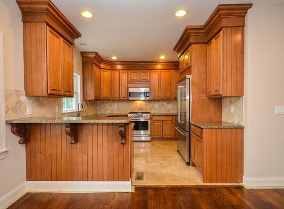 3rd image of 402-404 Columbus Ave