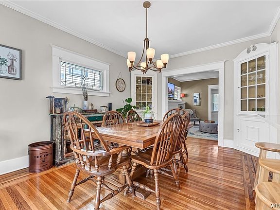 3rd image of 66 Frontenac Ave