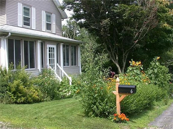 2nd image of 6 Phillips Ln