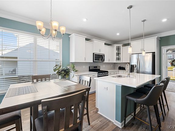 5th image of 2208 Halflight Ct