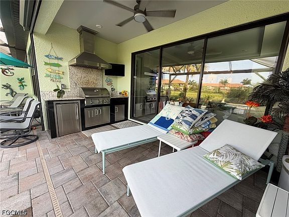 3rd image of 15227 Tolmino St