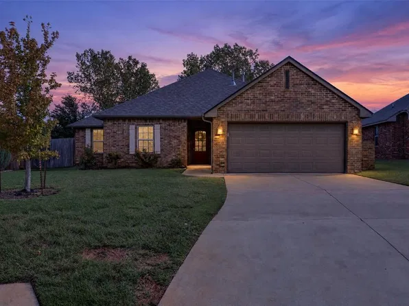 7020 Cherokee Xing, Warr Acres, OK 73132