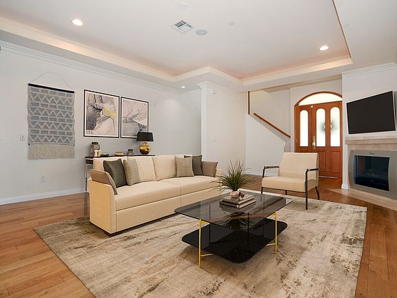 Living/Dining Room (Virtually Staged)
