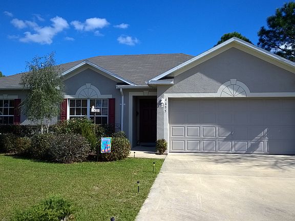 3rd image of 4655 SW Dahlia Ct
