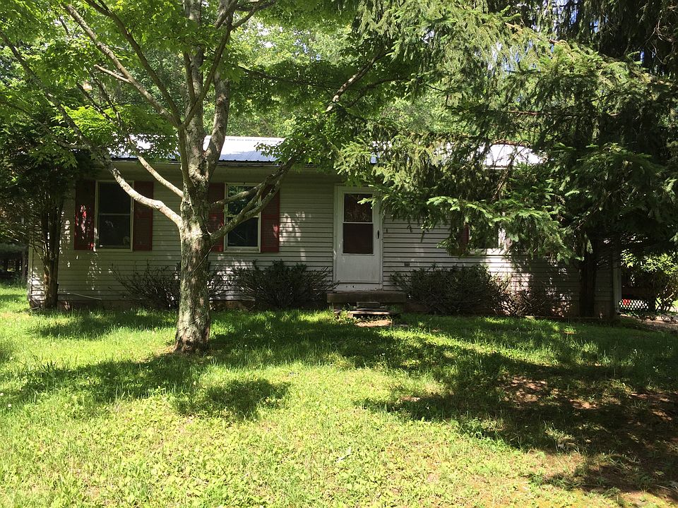 1st image of 24 Youngs Hill Rd