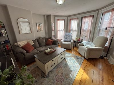 55 Joy St APT 4, Boston, MA, 02114