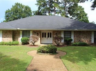 701 Rue Chalet, Hammond, LA 70403