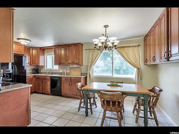 5th image of 3863 W Owensboro Dr