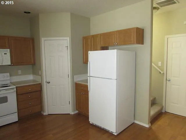 2 bed, 2.5 bath, 1505 sqft, $2,350 — Photo 4