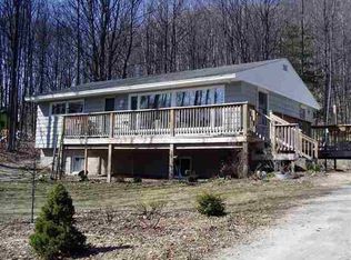 11047 E Fort Rd, Suttons Bay, MI 49682