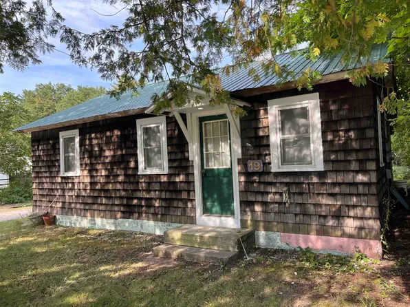 19 Garden Lane, Brandon, VT 05733