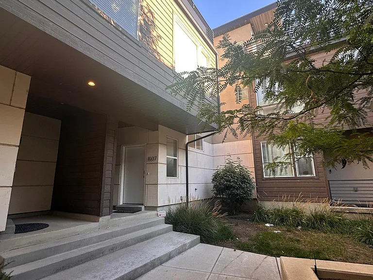 1037 W Rooftop Dr — Photo 22