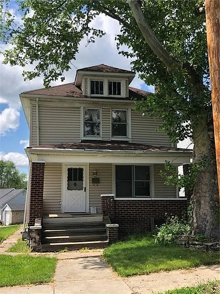 323 N Mercer Ave photo 1