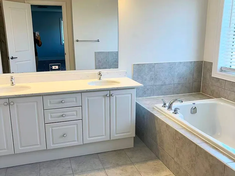 16 Jericho Ave — Photo 21