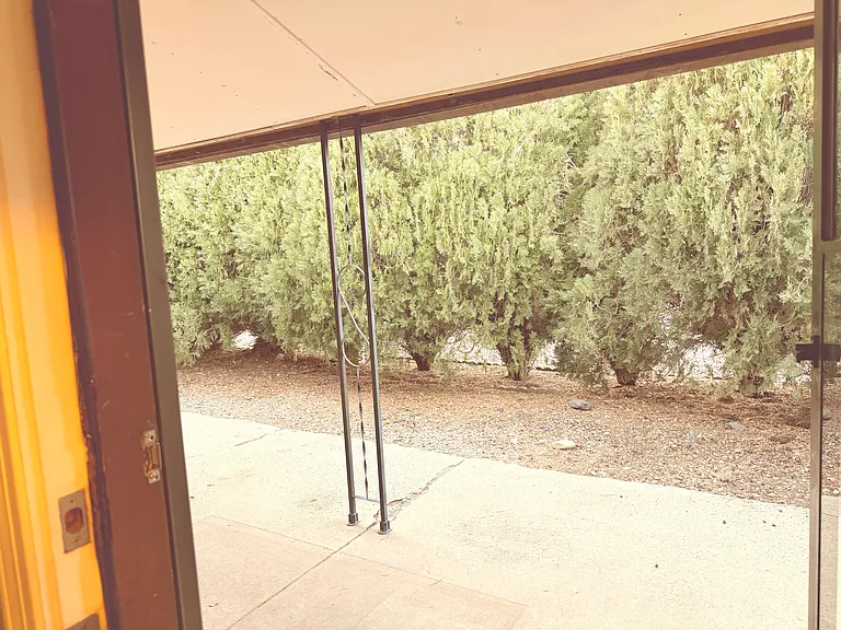 Villa Dr SE — Photo 14