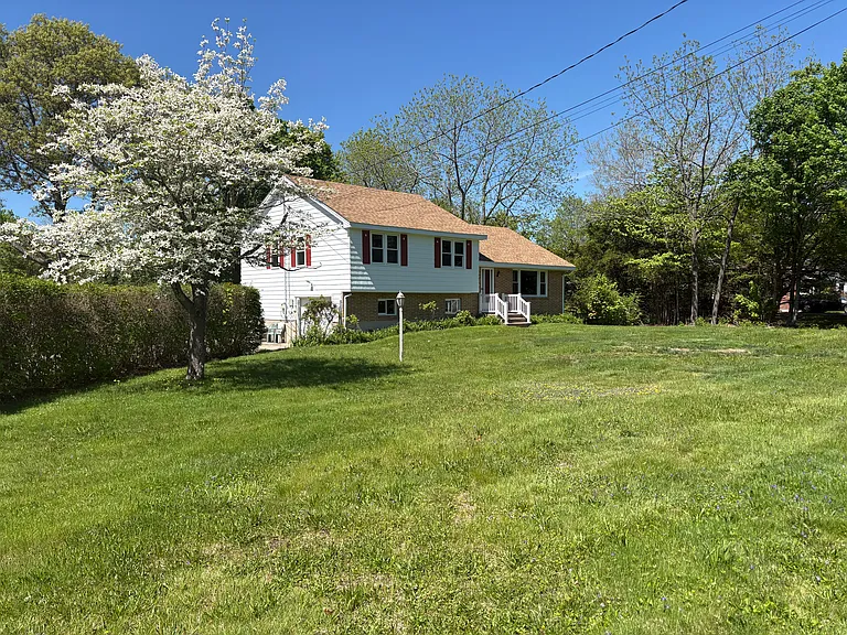 243 Old Hebron Rd — Photo 1