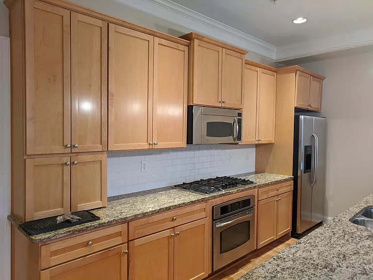 2929 McGee Trfy #406 — Photo 7