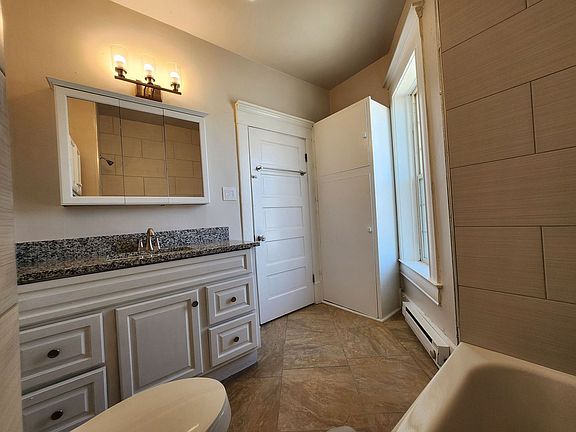 5th image of 1000 Carteret Ave #1219-6