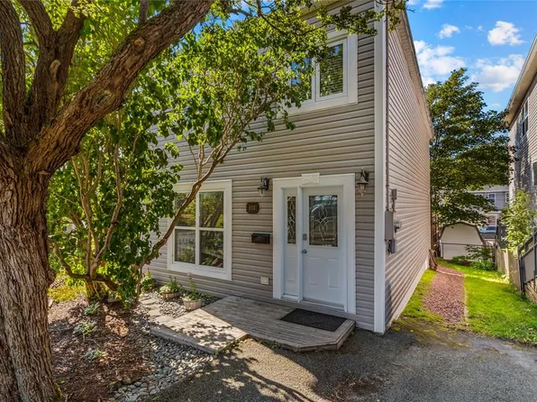 122 Freshwater Road, St. John's, NL A1C2N8