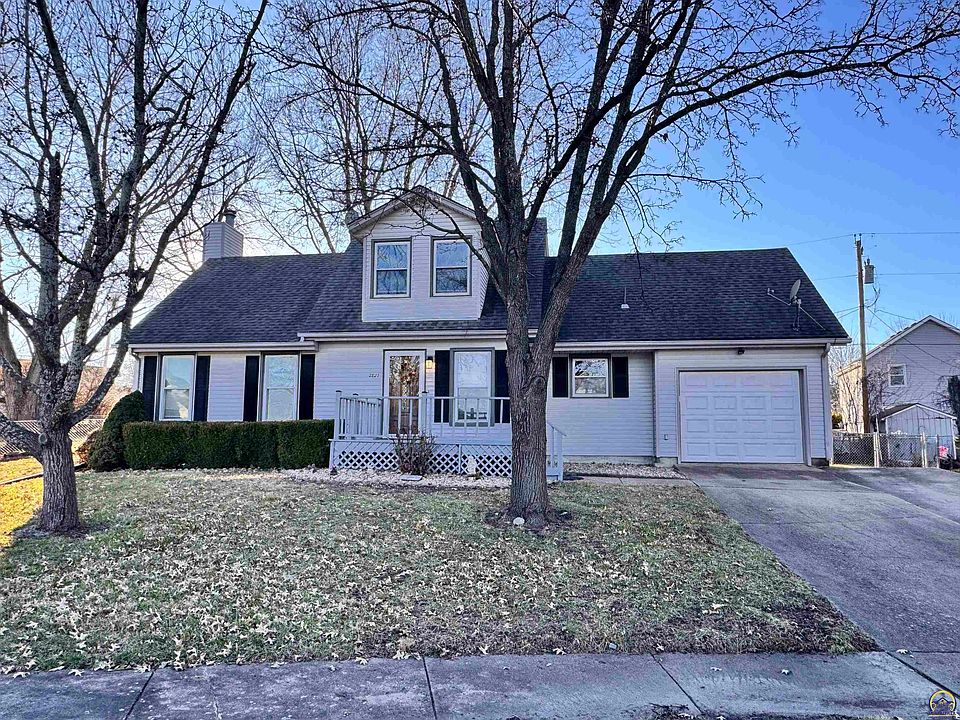 1st image of 2827 SW Glenside Ct