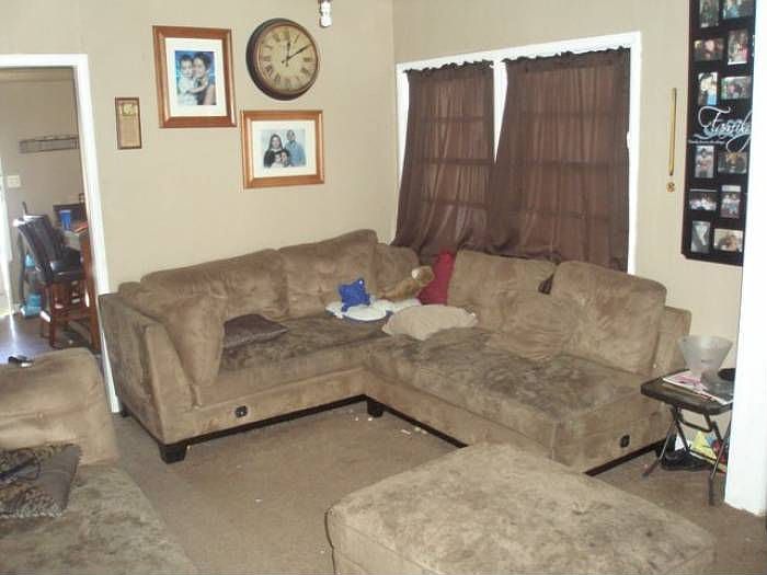 2nd image of 13979 Louvre St
