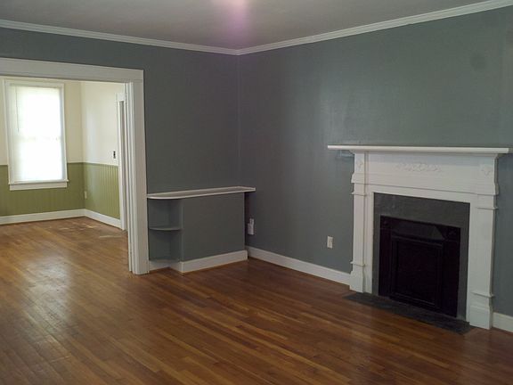 5th image of 410 Klein St