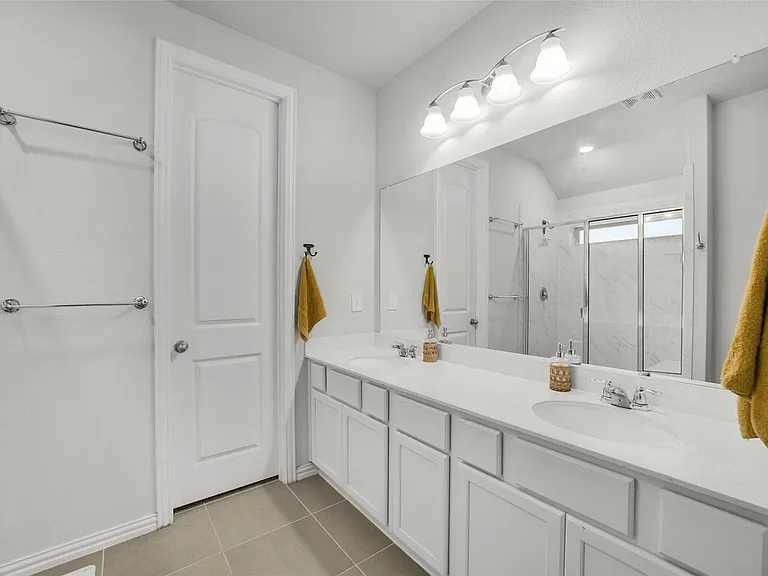 221 Woods Rose Ct — Photo 20