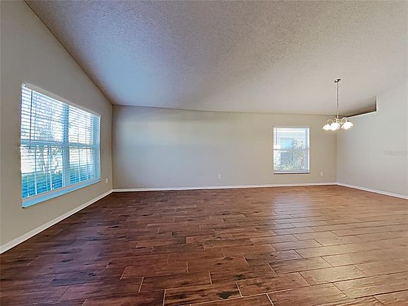 2nd image of 4708 Park Eden Cir