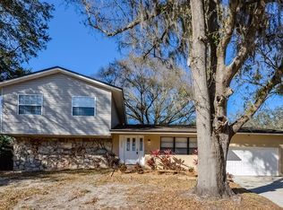 2304 Windsor Oaks Ave, Lutz, FL 33549