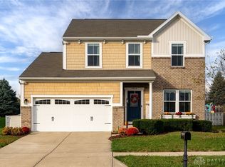 9944 Scotch Pine Dr, Springboro, OH 45066