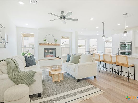 3rd image of 8719 Hidden Oaks Dr