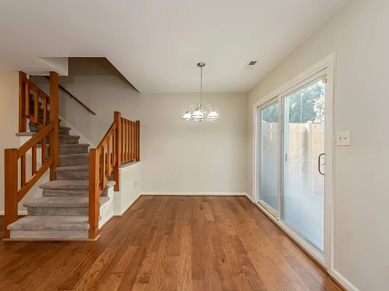 308 Ferguson Bnd — Photo 6