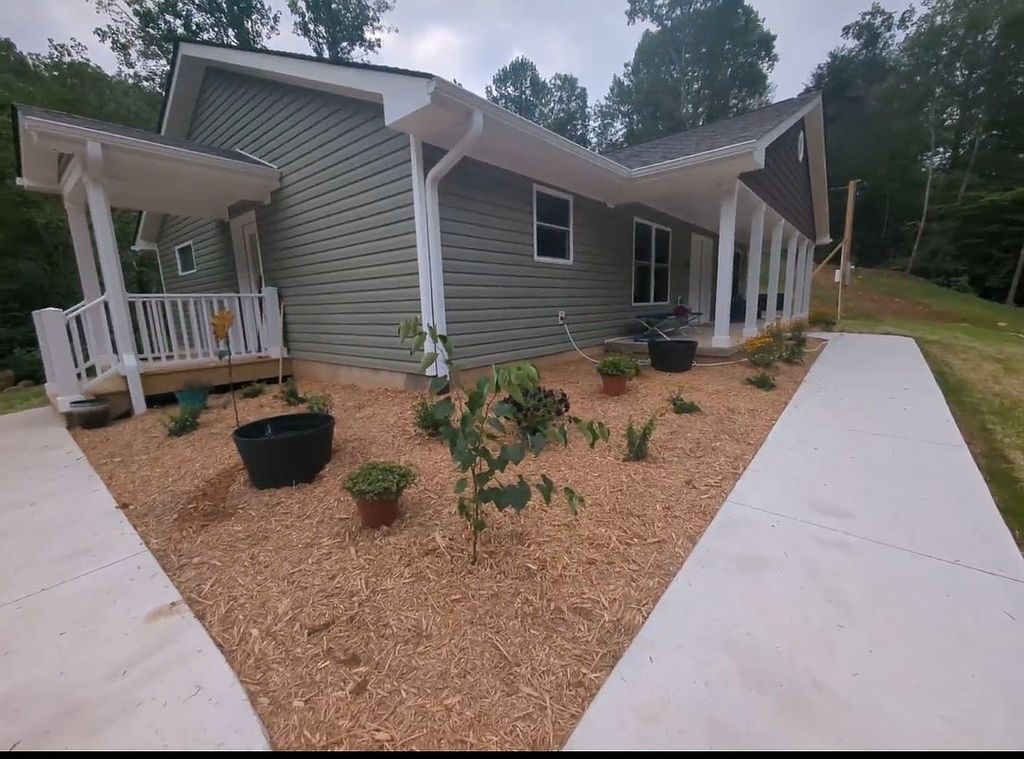 108 Mountain Music Dr - Property Image