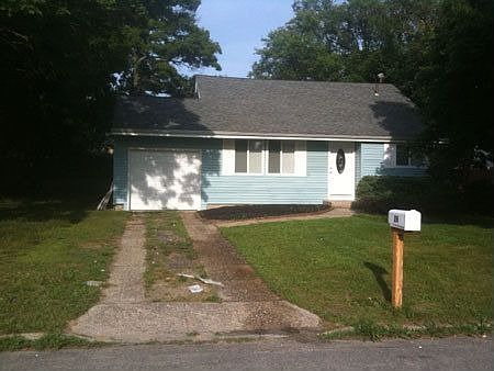 1st image of 26 Huron St