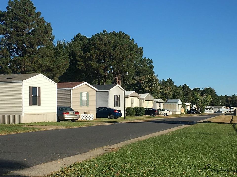 Forest Estates MHP LLC 6201 W Bert Kouns Industrial Loop Shreveport