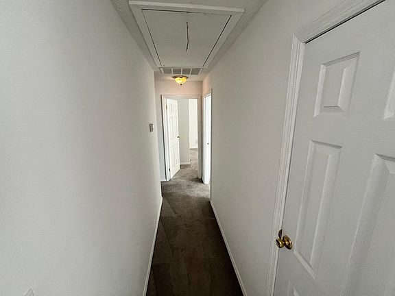 5th image of 18 Maney Dr