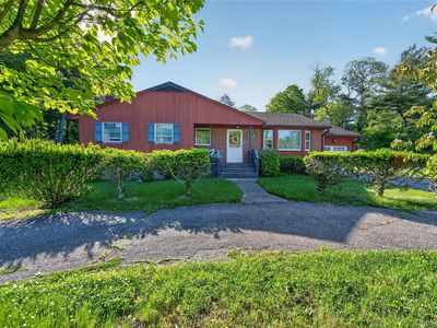 660 Washington Avenue, Plainview, NY, 11803